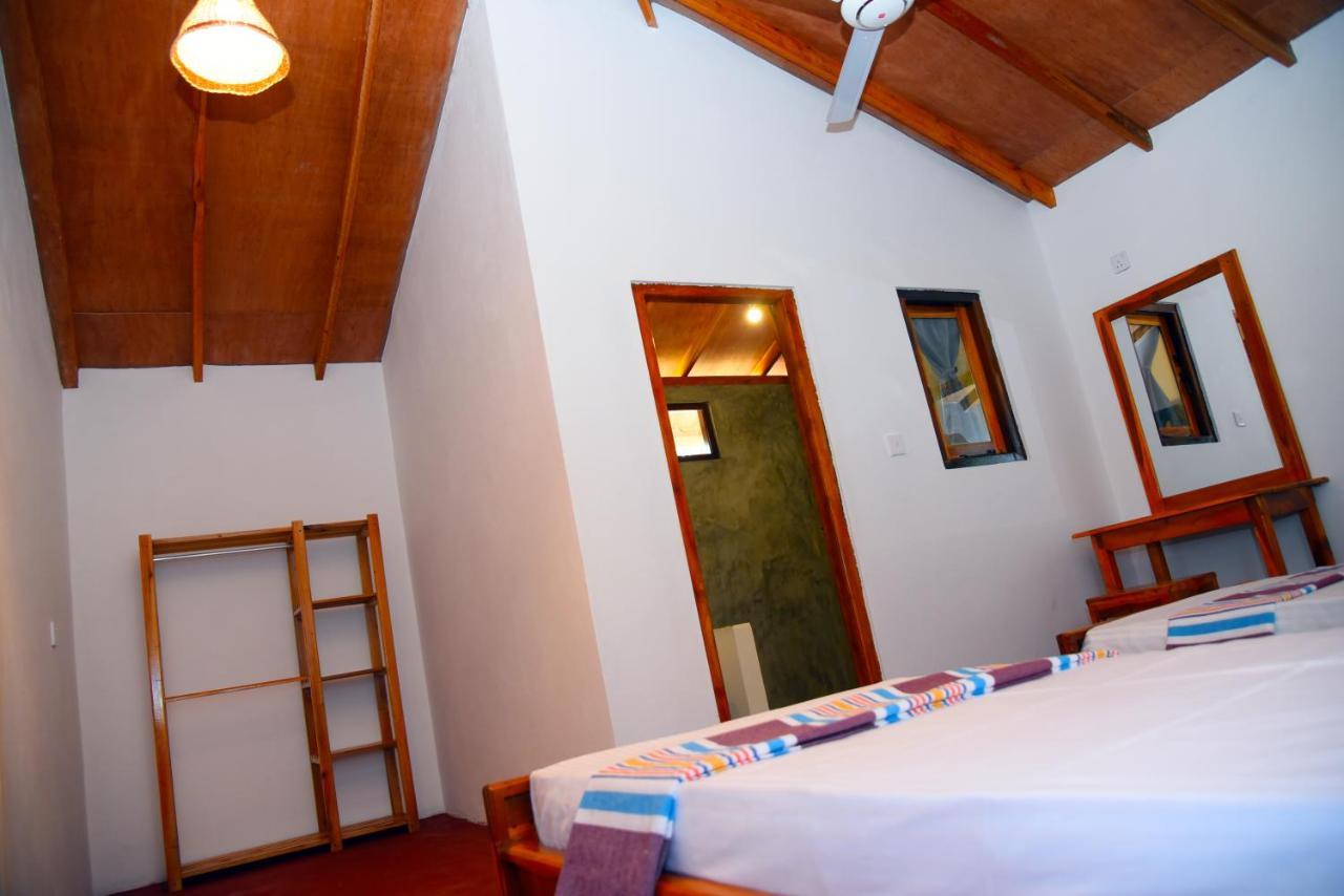 Prime Surfers Bungalow Аругам Бей Екстериор снимка
