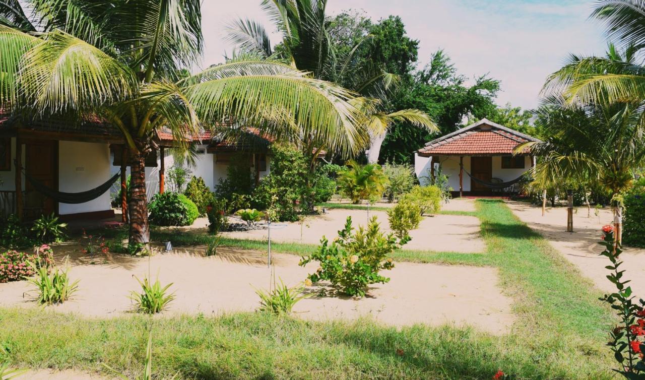 Prime Surfers Bungalow Аругам Бей Екстериор снимка