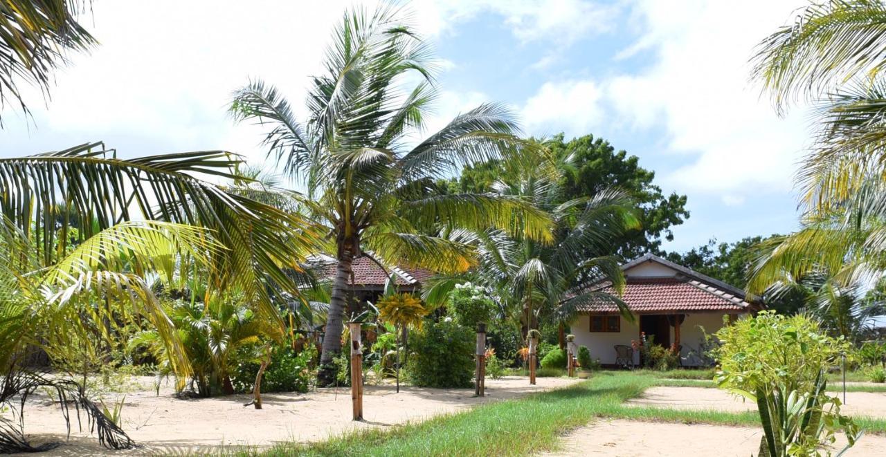 Prime Surfers Bungalow Аругам Бей Екстериор снимка